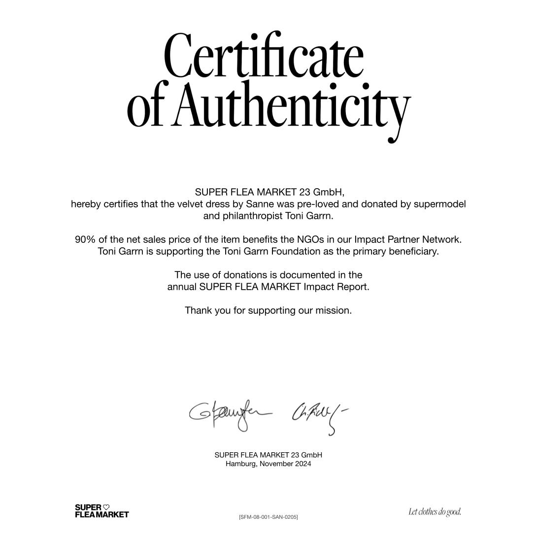 Super Flea Market+Sanne+Embellished velvet gown+Toni Garrn+certificate